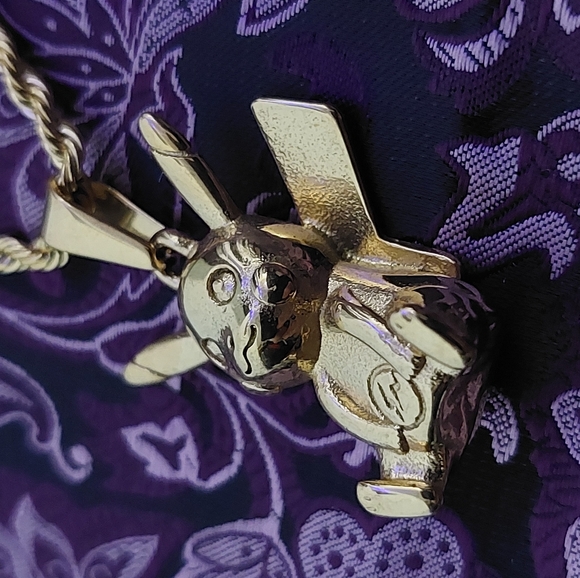 18K Gold Plated Pikachu Pendant with 18K Gold Plated Rope Chain - Picture 5 of 8